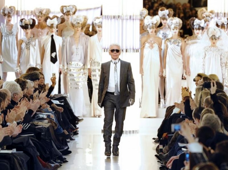 10 câu nói chất như nước cất của ông hoàng thời trang Karl Lagerfeld