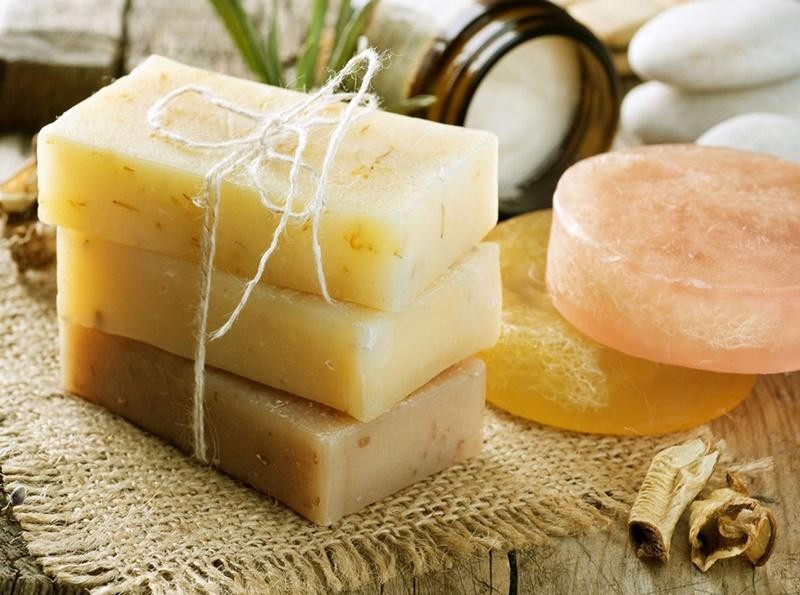 Rửa mặt bằng bánh xà phòng, chọn sao cho đúng?