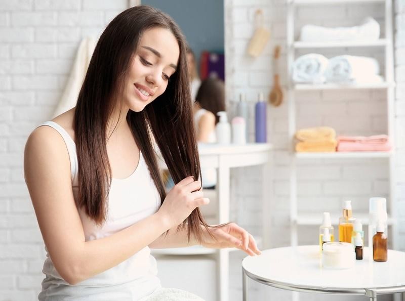 Mách bạn cách sử dụng dầu dưỡng tóc đúng cách