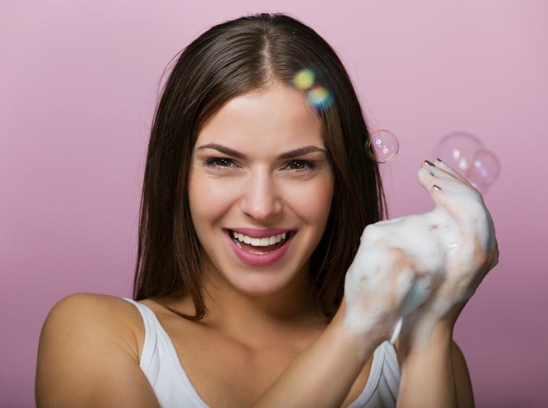Sắm sữa rửa mặt xịn mà chưa biết cách dùng “xịn” thì cũng lãng phí lắm!