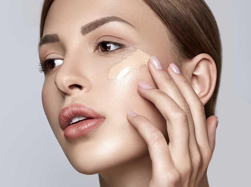 Lưu ý trang điểm khi bị mụn