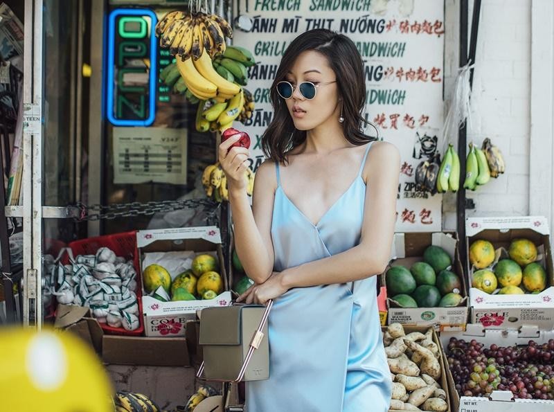 Những kiểu váy không tay mát nhẹ cho ngày hè