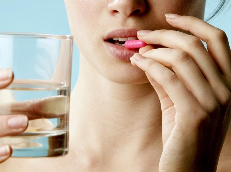 Tham uống nhiều biotin để dưỡng tóc có ảnh hưởng xấu không?