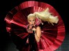 Đẹp, độc và điên - Đúng là chỉ có Lady Gaga mới dám “chơi trội” như thế này 