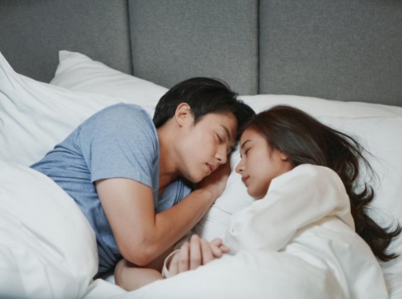 Hai vợ chồng ngủ riêng hóa ra cũng đem lại nhiều lợi ích hơn bạn tưởng đó 